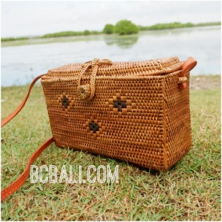 handmade rattan grass natural bags purse motif with flower strap 